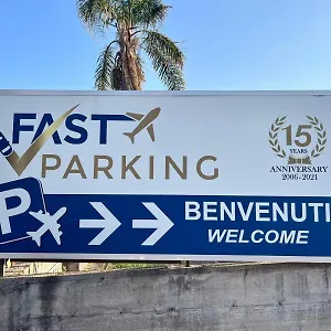 Bed&fly Near Airport Fontanarossa Bagno Privato In Catania